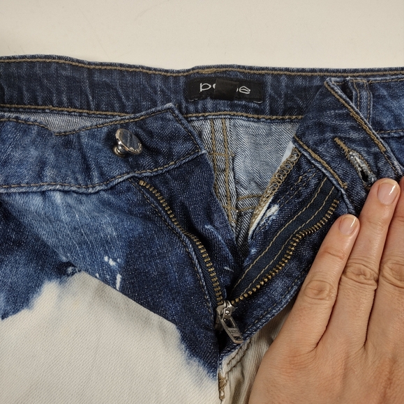 Bebe Acid Washed Ombre Distressed Ripped Shorts - Picture 11 of 16